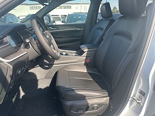 2024 Jeep Grand Cherokee Limited Edition 1C4RJHBG5RC202695 in Roseville, MI 25