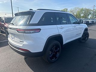 2024 Jeep Grand Cherokee Limited Edition 1C4RJHBG5RC202695 in Roseville, MI 4