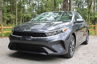 2024 Kia Forte LXS 3KPF24AD3RE789262 in Charleston, SC 3