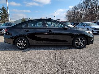 2024 Kia Forte LXS 3KPF24AD8RE730532 in Mentor, OH 8