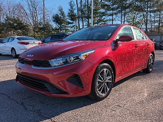 2024 Kia Forte LXS 3KPF24AD3RE712570 in Mentor, OH 3