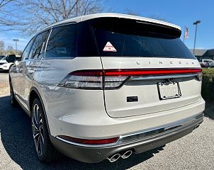 2024 Lincoln Aviator Reserve 5LM5J7XC7RGL08047 in Louisville, KY 8
