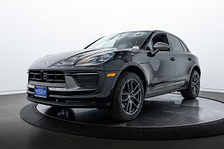 2024 Porsche Macan T VIN: WP1AA2A57RLB04650