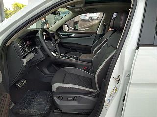 2024 Volkswagen Atlas Peak Edition SE 1V2CR2CA1RC576564 in Brookfield, WI 12