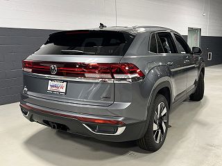 2024 Volkswagen Atlas SE 1V2HE2CAXRC210605 in Libertyville, IL 12