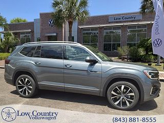 2024 Volkswagen Atlas SEL VIN: 1V2FR2CA9RC579077