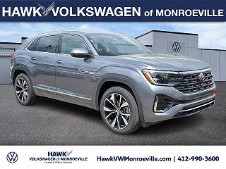 2024 Volkswagen Atlas SEL VIN: 1V2FE2CA2RC244108