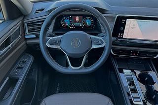 2024 Volkswagen Atlas SEL 1V2BR2CA6RC552966 in Vacaville, CA 10