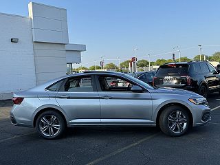 2024 Volkswagen Jetta SE 3VW7M7BU8RM058862 in Libertyville, IL 5